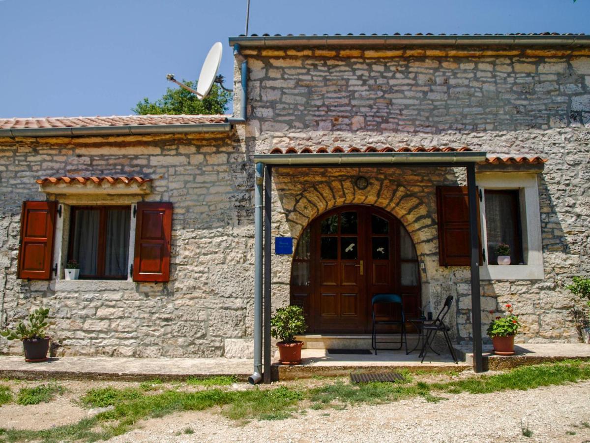 Apartments Heraki Sveti Lovrec Pazenaticki Exterior photo